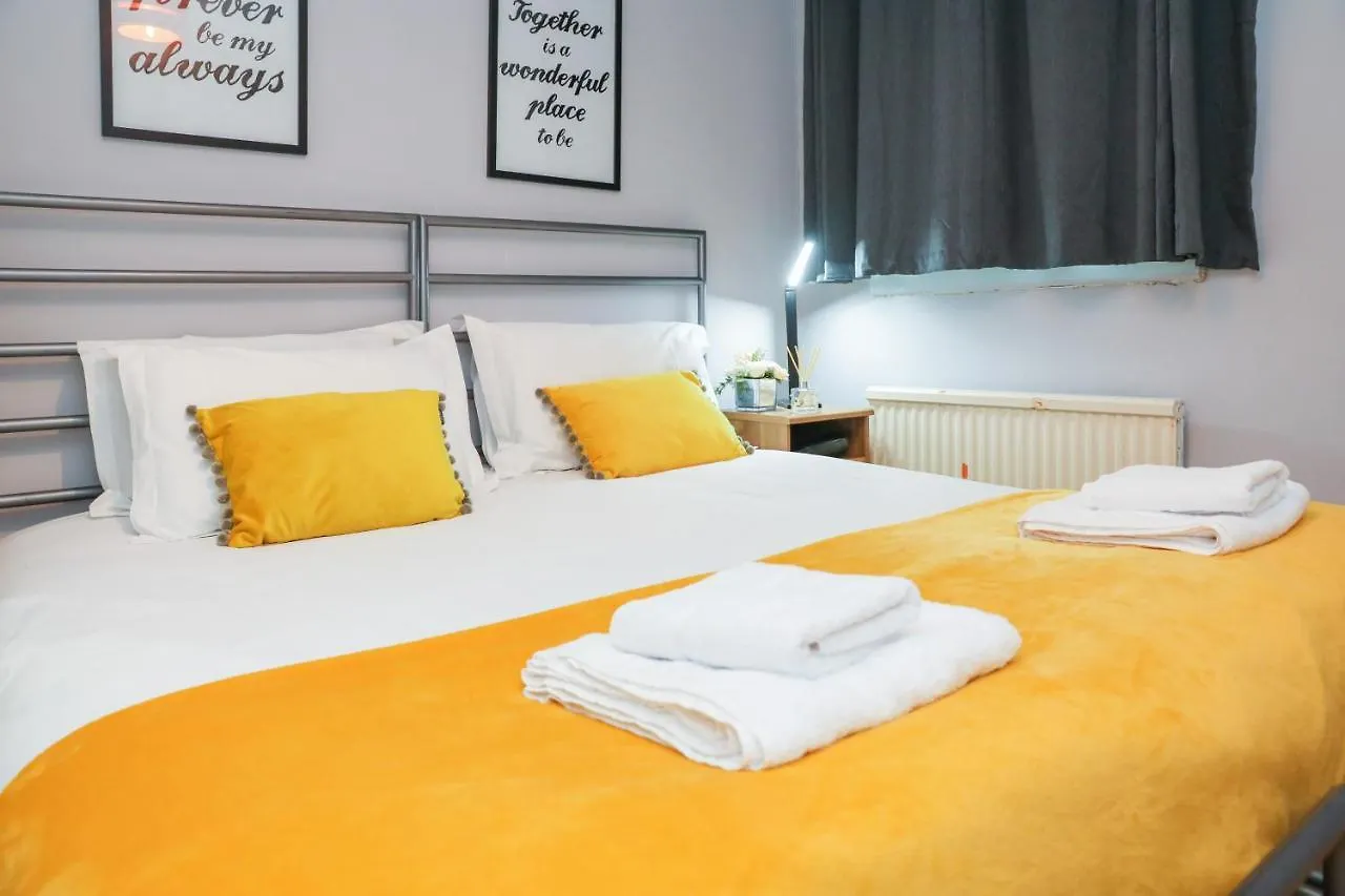 Beautiful Rooms In Edinburgh Cottage Guest House - Free Parking United Kingdom