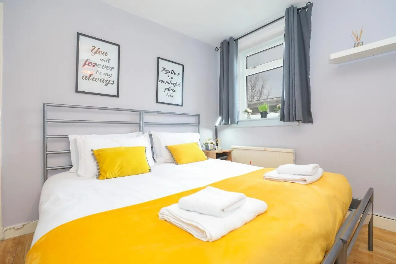 Beautiful Rooms In Edinburgh Cottage Guest House - Free Parking