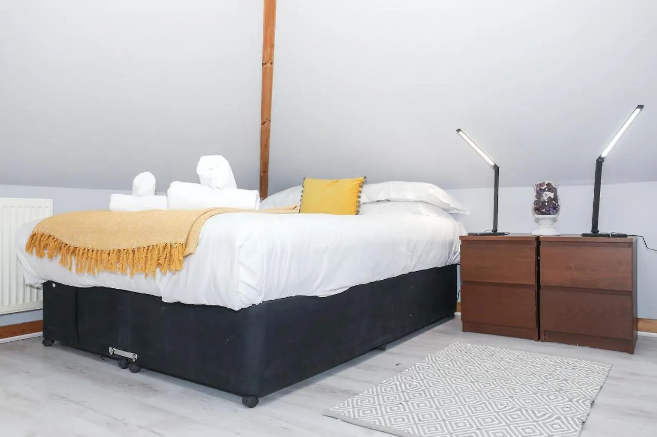 Beautiful Rooms In Edinburgh Cottage Guest House - Free Parking 0*,  United Kingdom